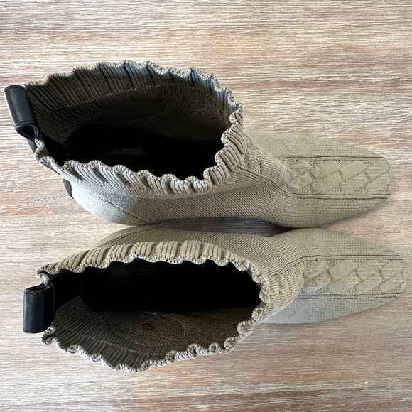 Hermès Volver 60 mm booties ankle boots in size 40.5 - Picture 10 of 11